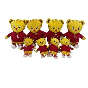 3 lbs Mr Rogers Daniel Tigers Neighborhood Character Plush Dolls Preowned LOT